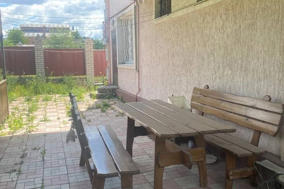 Продаётся 2-этажный дом, 300 м²