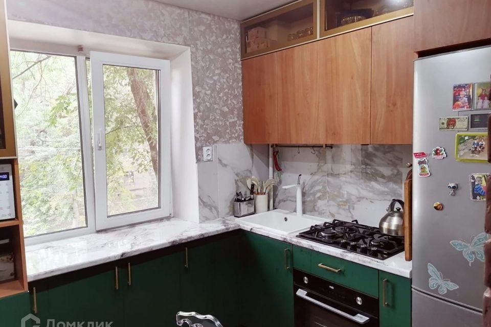Продаётся 3-комнатная квартира, 44.4 м²