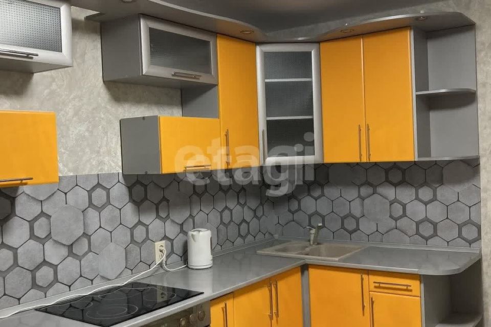 Продаётся комната в 1-комн. квартире, 30.7 м²