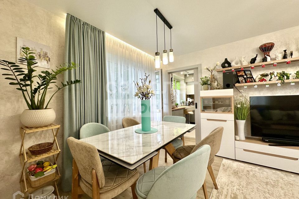 Продаётся 3-комнатная квартира, 68.7 м²