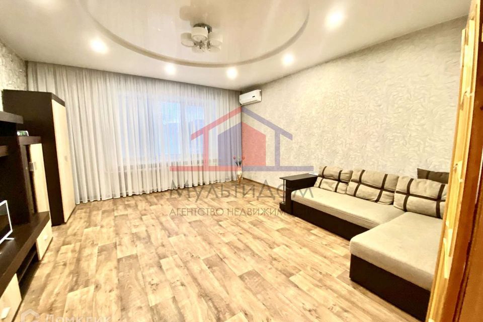 Сдаётся 2-комнатная квартира, 76 м²