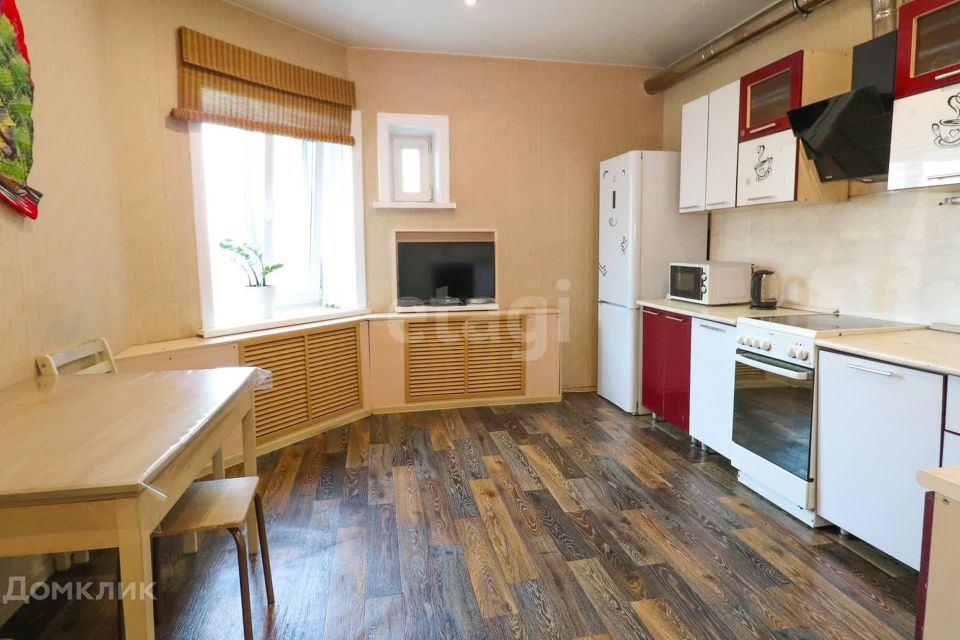 Продаётся 2-комнатная квартира, 70.5 м²