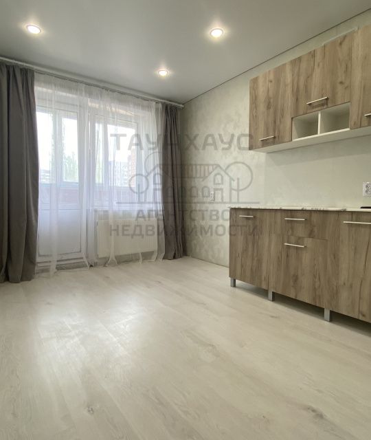 Продаётся 1-комнатная квартира, 40.2 м²
