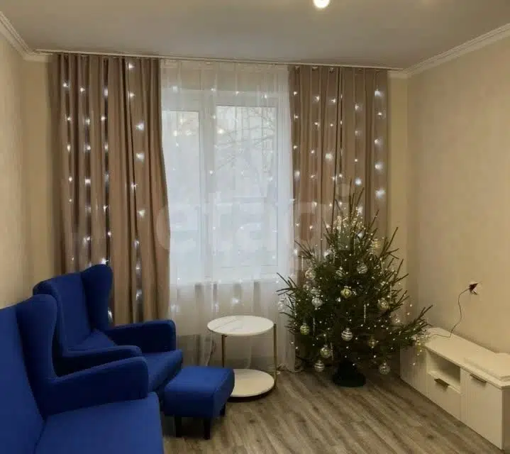 Продаётся 4-комнатная квартира, 62.2 м²