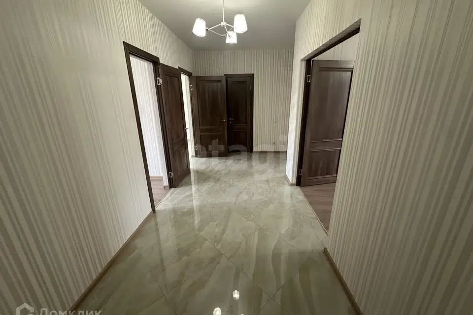 Продаётся 3-комнатная квартира, 90 м²