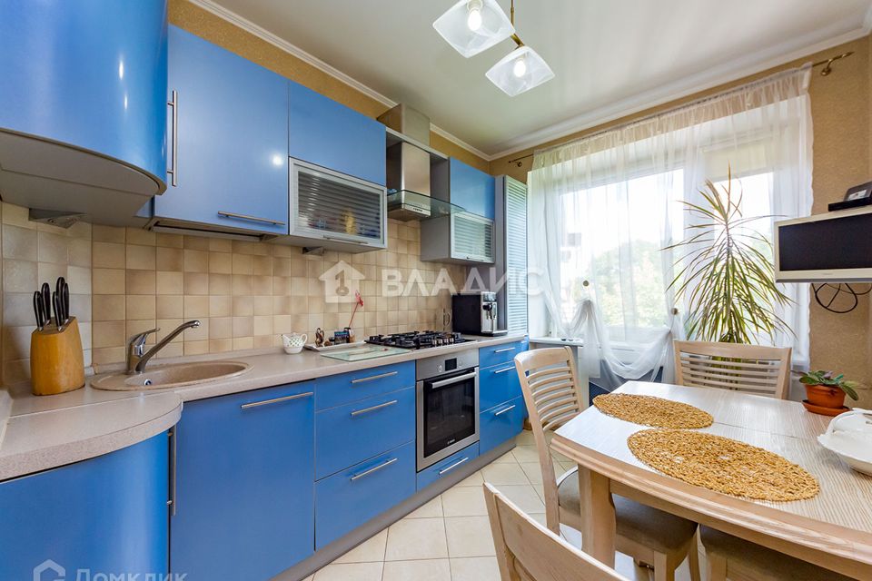 Продаётся 2-комнатная квартира, 61.6 м²