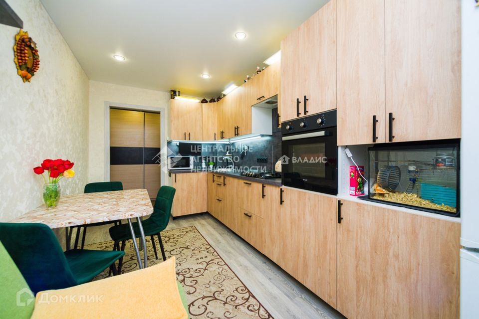 Продаётся 2-комнатная квартира, 64.1 м²