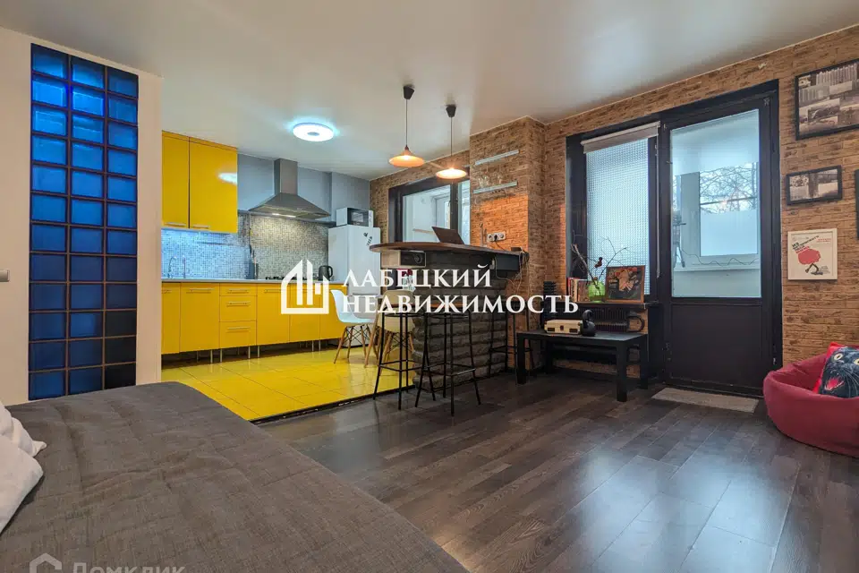 Продаётся 2-комнатная квартира, 63 м²