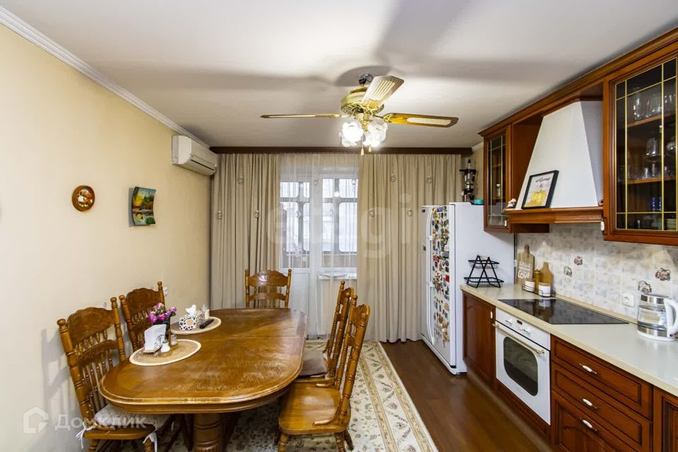 Продаётся 3-комнатная квартира, 96.5 м²