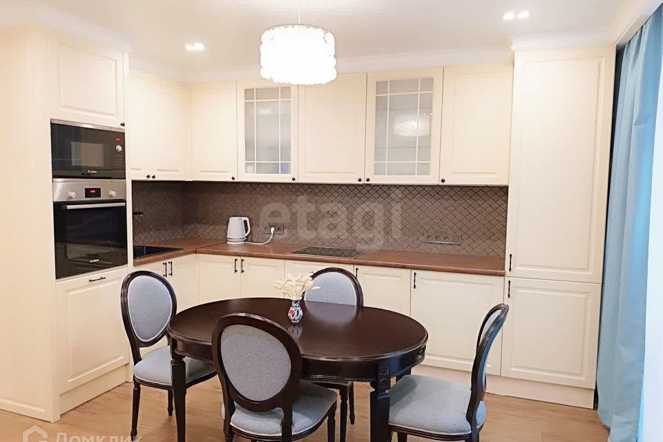 Продаётся 2-комнатная квартира, 60.3 м²