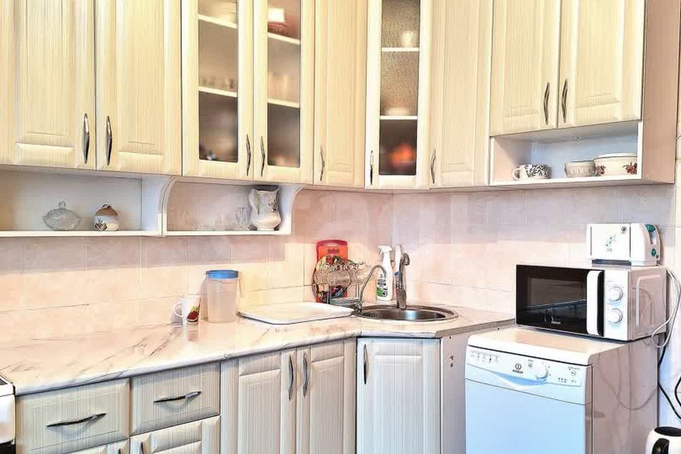 Продаётся 3-комнатная квартира, 65.5 м²