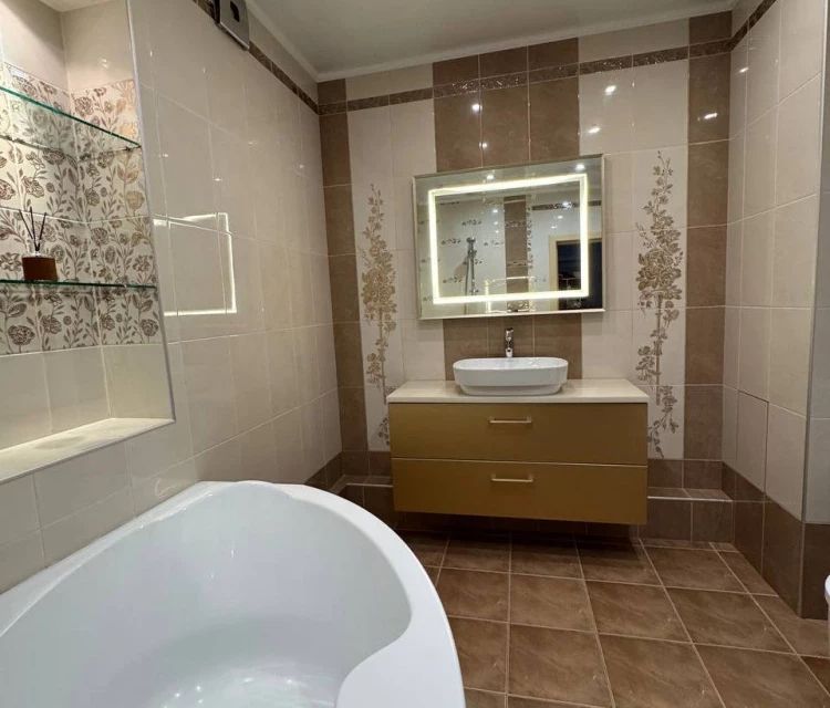 Продаётся 2-комнатная квартира, 75 м²