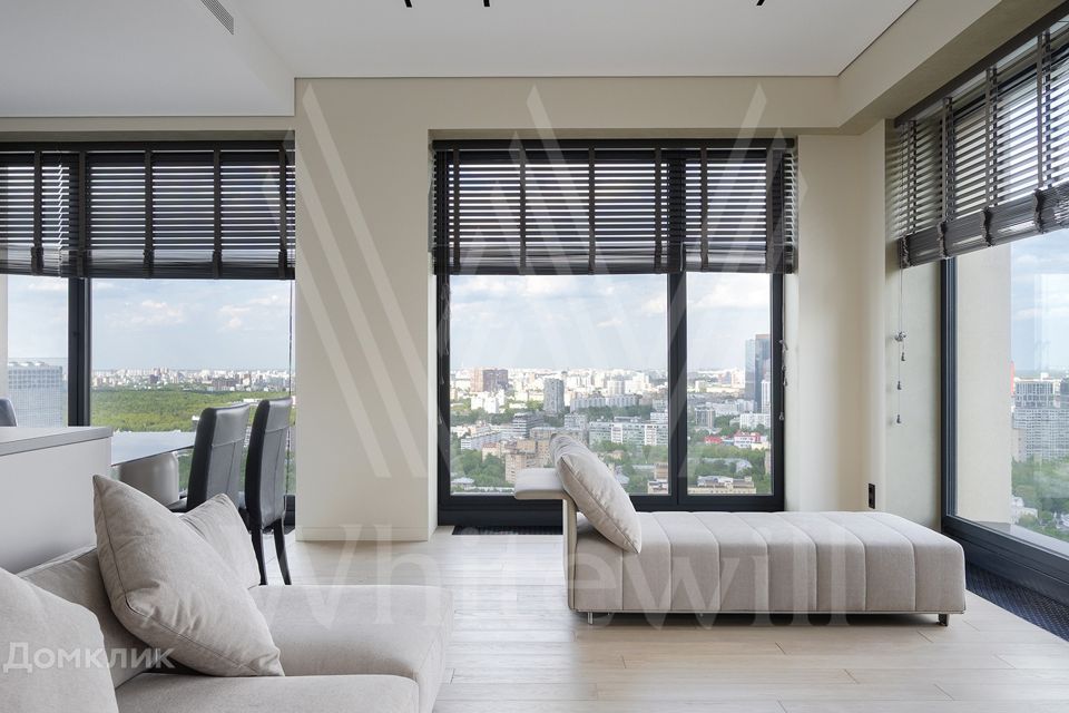 Сдаётся 4-комнатная квартира, 135 м²