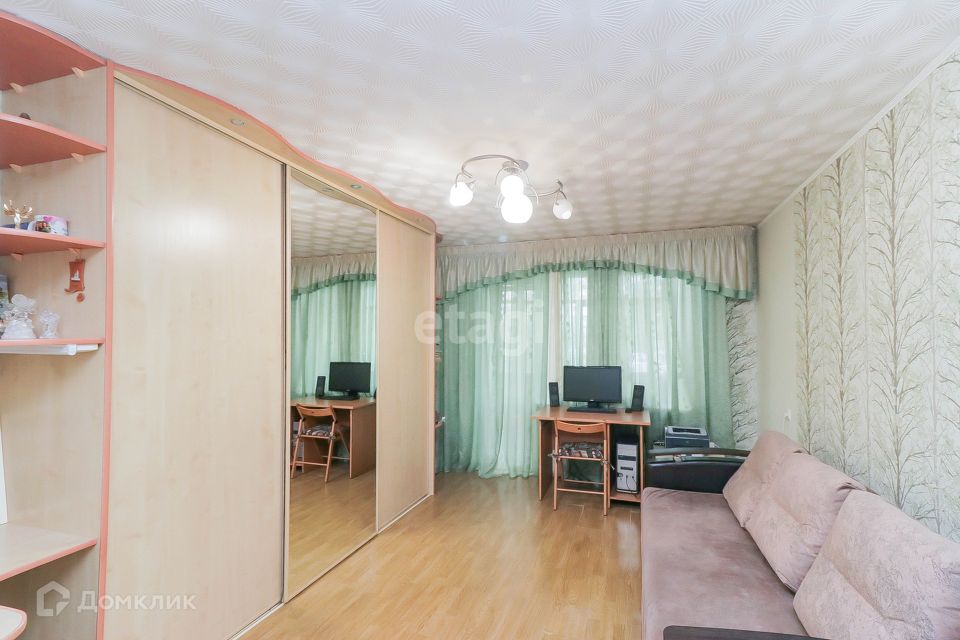 Продаётся 3-комнатная квартира, 100 м²