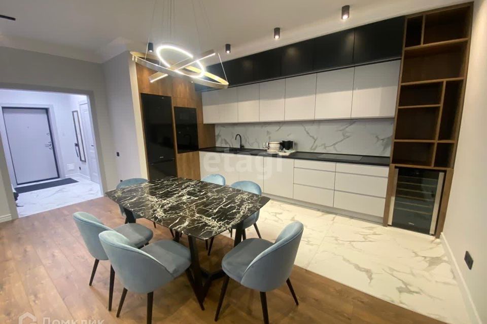 Продаётся 3-комнатная квартира, 85 м²