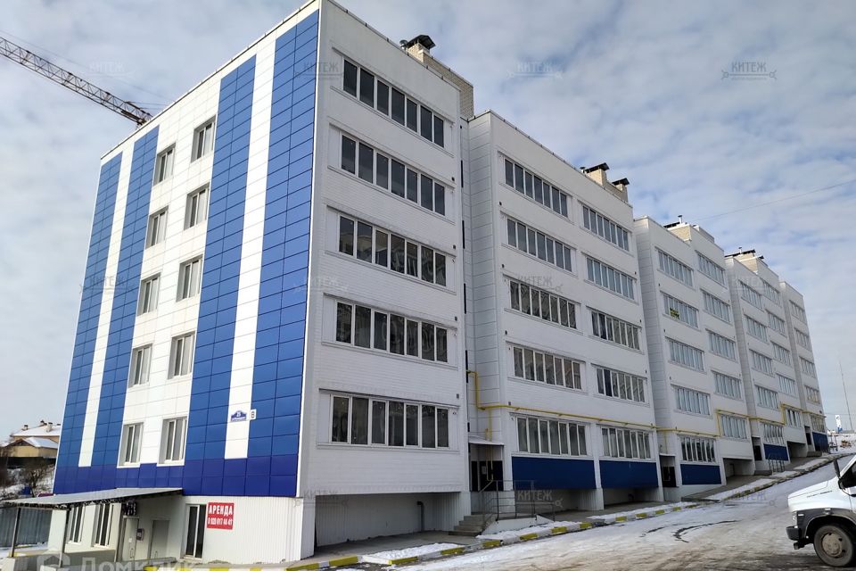 Продаётся 1-комнатная квартира, 42.8 м²