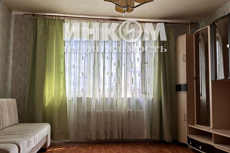 Продаётся 1-комнатная квартира, 38 м²