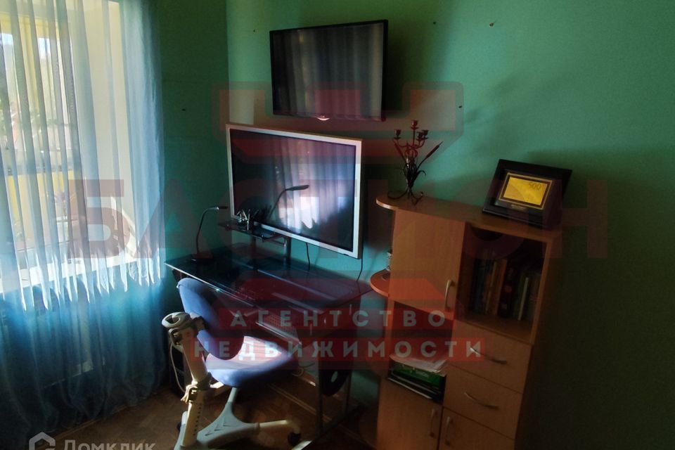 Продаётся 4-комнатная квартира, 99.4 м²