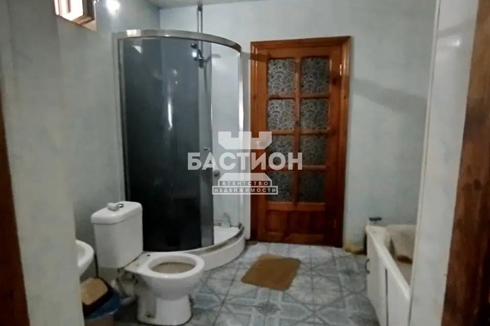 Продаётся 2-этажный дом, 212 м²