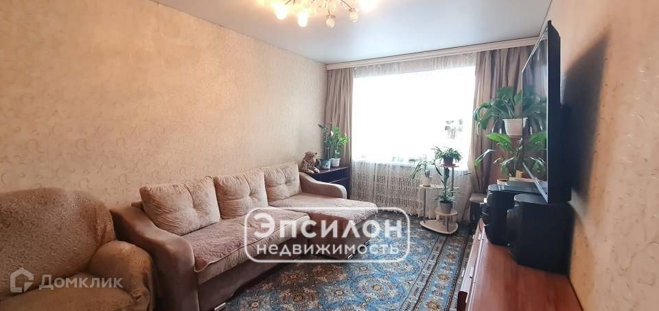 Продаётся 3-комнатная квартира, 60.5 м²