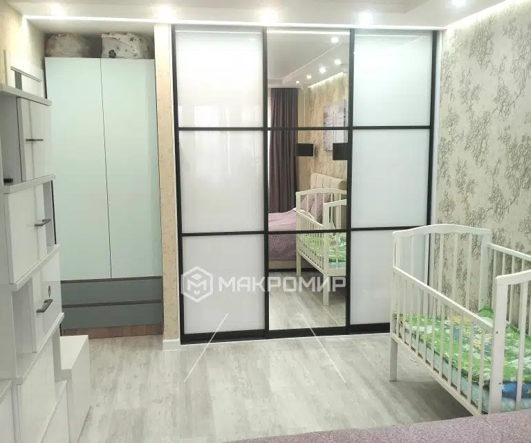 Продаётся 3-комнатная квартира, 59.6 м²