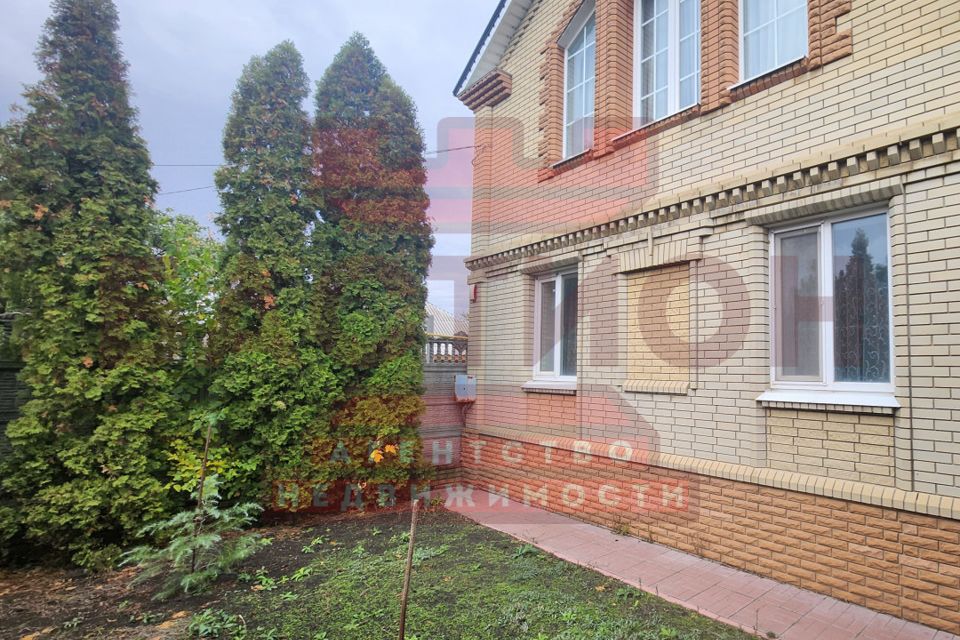 Продаётся таунхаус, 2-эт., 271 м²