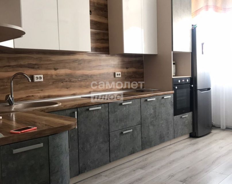 Продаётся 2-комнатная квартира, 60 м²