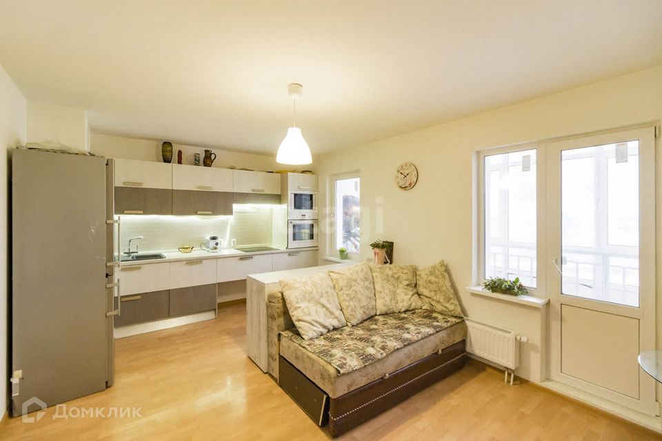Продаётся 2-комнатная квартира, 82.6 м²