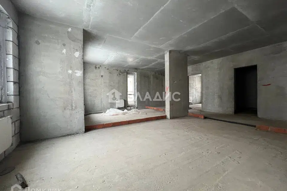 Продаётся 3-комнатная квартира, 109 м²