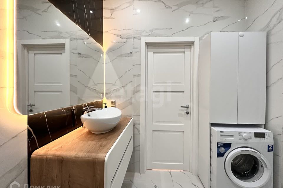Продаётся 2-комнатная квартира, 60.7 м²