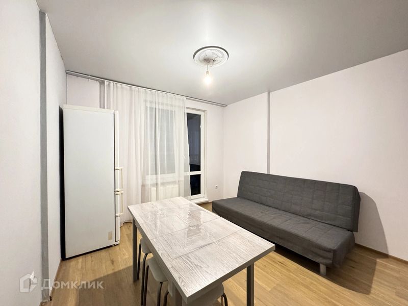 Продаётся 1-комнатная квартира, 41.6 м²