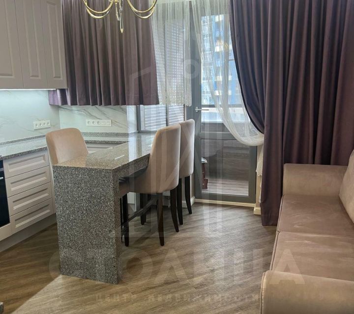 Продаётся 1-комнатная квартира, 42.3 м²