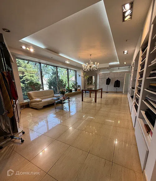 Продаётся помещение своб. назначения, 400 м²