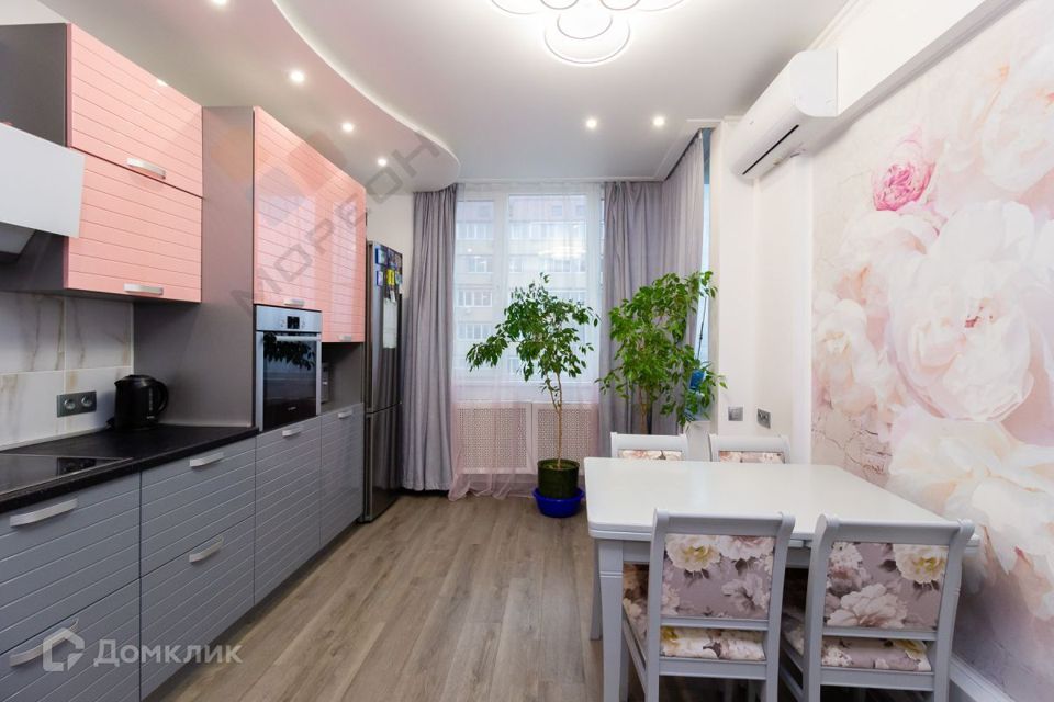 Продаётся 2-комнатная квартира, 62.7 м²