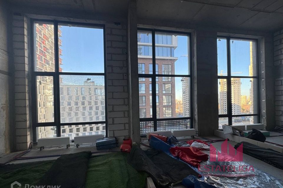 Продаётся 4-комнатная квартира, 136.5 м²
