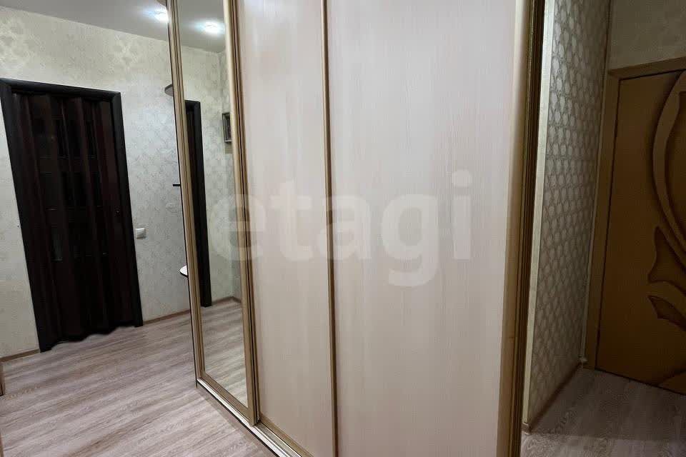 Продаётся 1-комнатная квартира, 43.3 м²