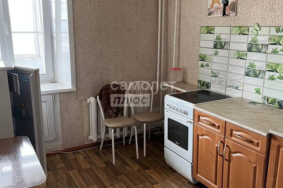 Продаётся 1-комнатная квартира, 38 м²