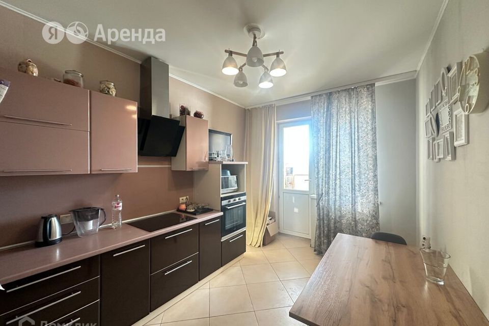 Сдаётся 1-комнатная квартира, 47 м²