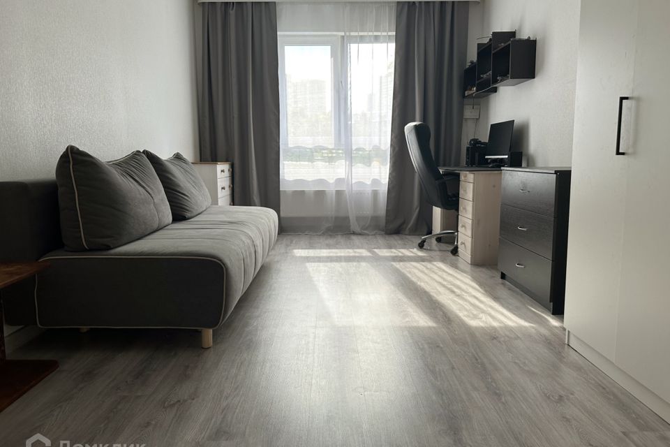 Продаётся 1-комнатная квартира, 40.6 м²