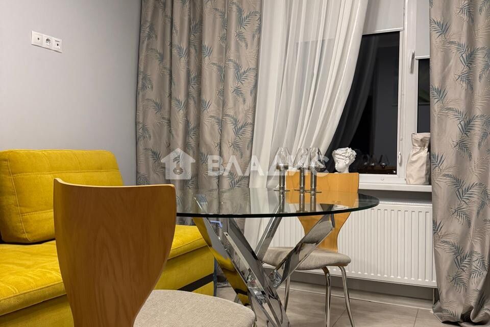Продаётся 1-комнатная квартира, 41.2 м²