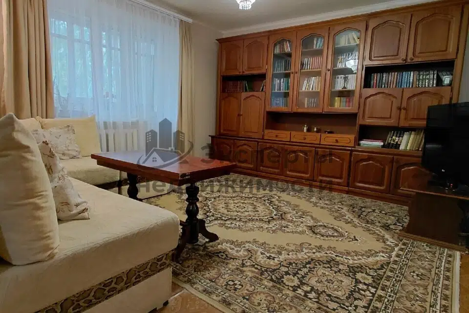 Продаётся 4-комнатная квартира, 84 м²