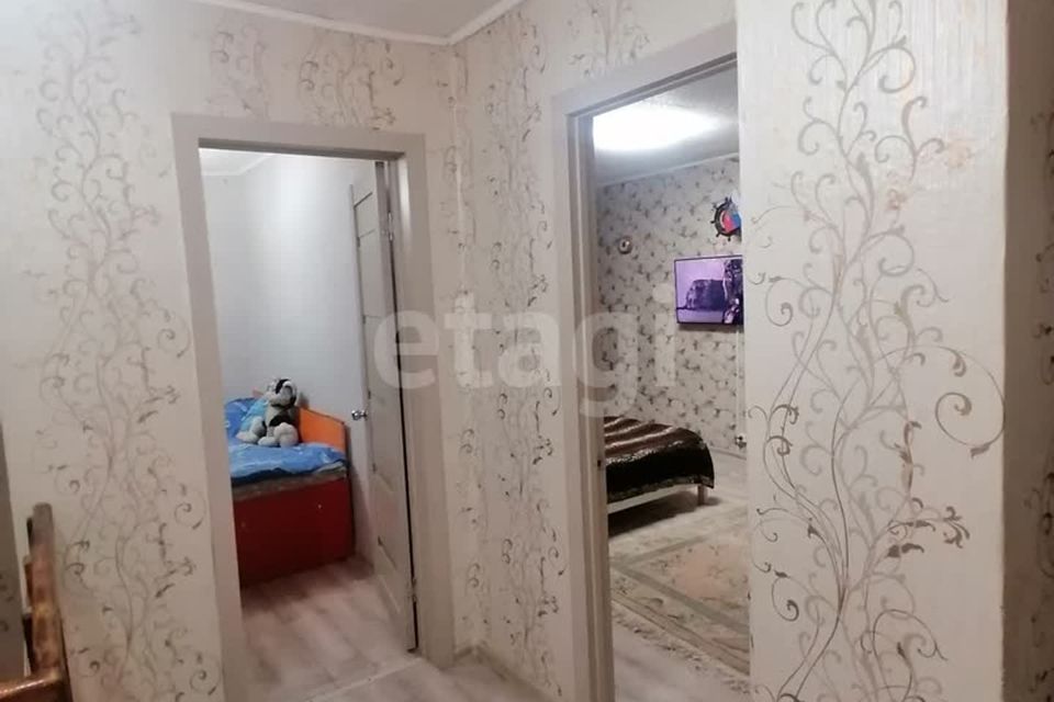 Продаётся 4-комнатная квартира, 101.9 м²