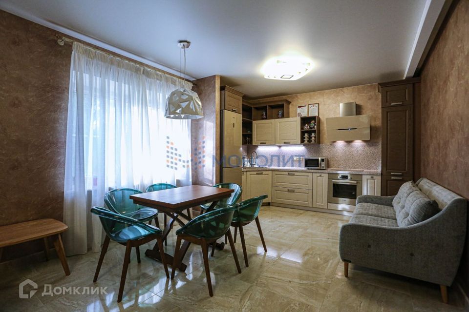 Продаётся 2-комнатная квартира, 72 м²