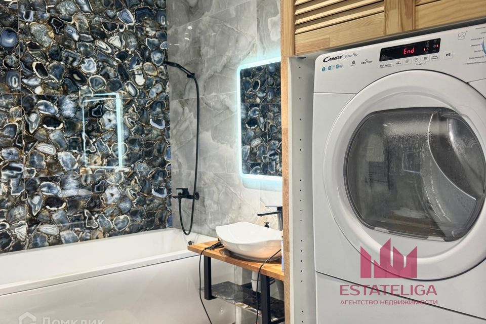 Сдаётся 1-комнатная квартира, 50 м²