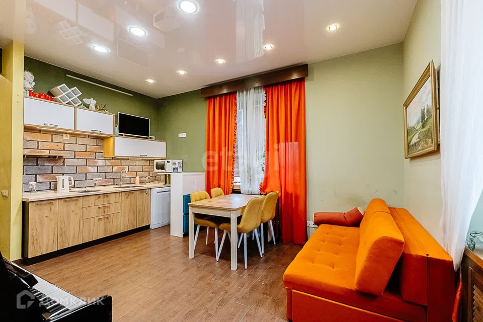 Продаётся 2-комнатная квартира, 57.6 м²