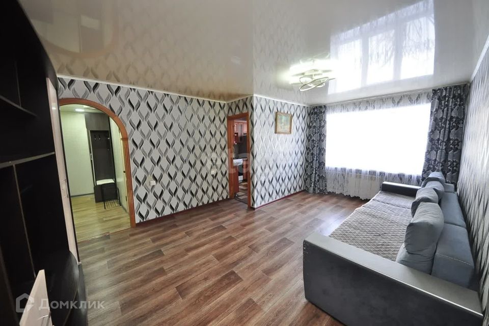 Продаётся 3-комнатная квартира, 55.8 м²