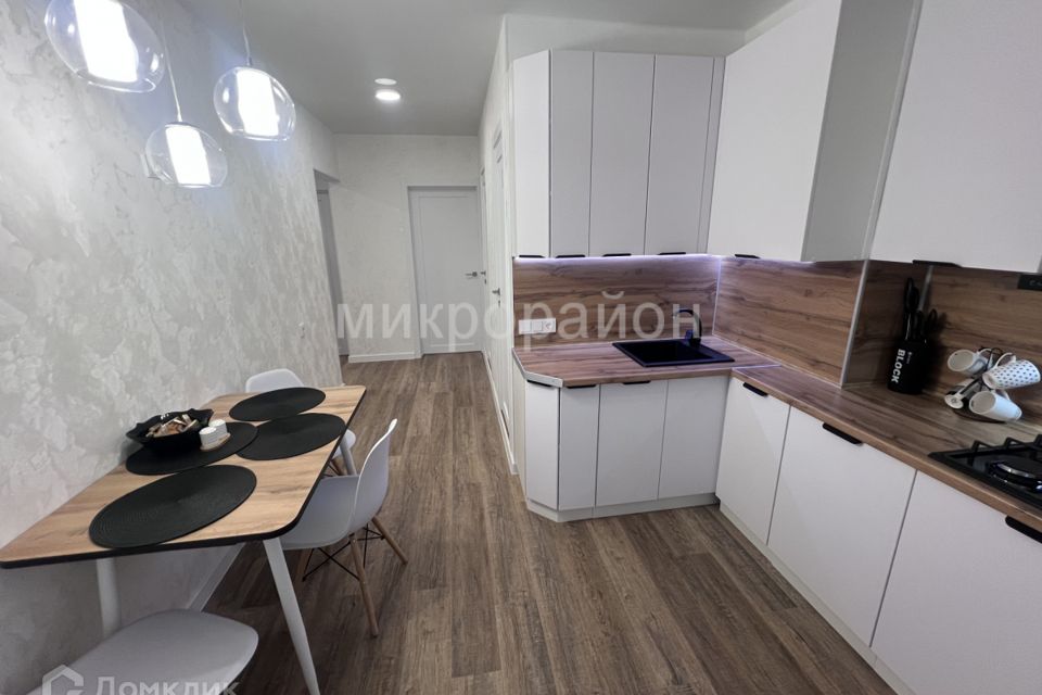Продаётся 3-комнатная квартира, 60.9 м²