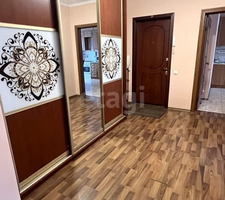 Продаётся 2-комнатная квартира, 73.6 м²