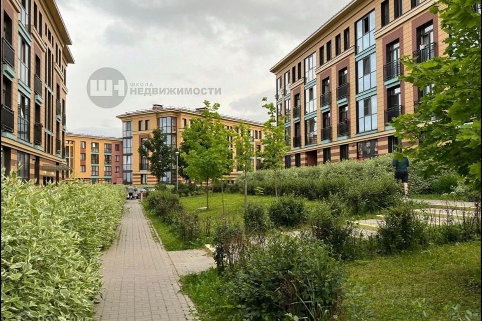 Продаётся 2-комнатная квартира, 65.3 м²
