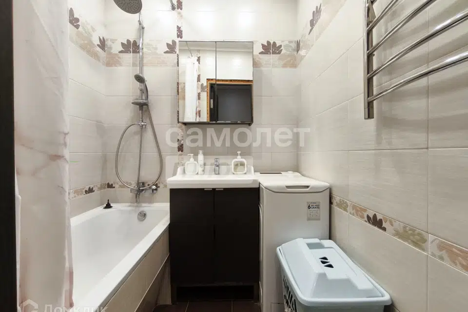 Продаётся 4-комнатная квартира, 79.7 м²